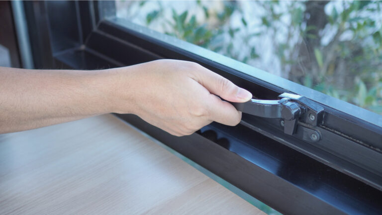 Vinyl vs Composite Windows in Kitchener